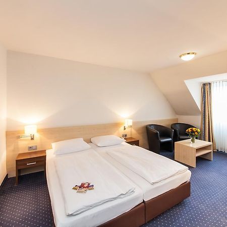 Hotel Mariella Cologne Exterior photo