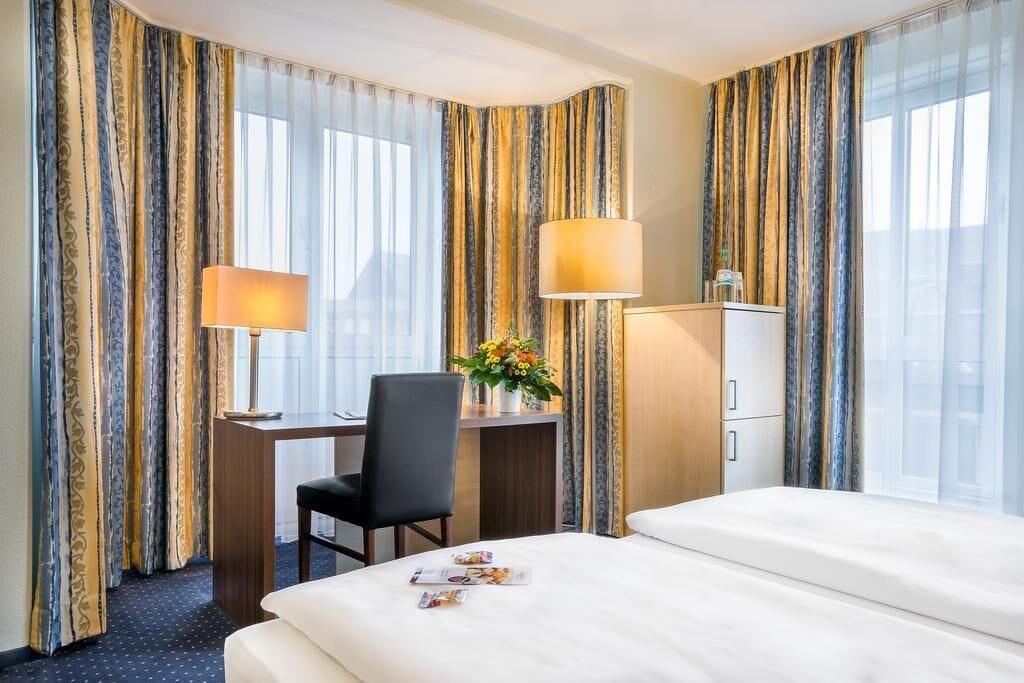 Hotel Mariella Cologne Exterior photo